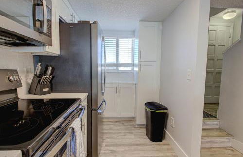 Beautiful Ocean Side 2 Bedroom Condo with Pool - Foto 44