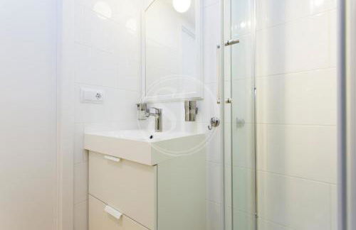 Beautiful Guinardó Apartment - Photo 40