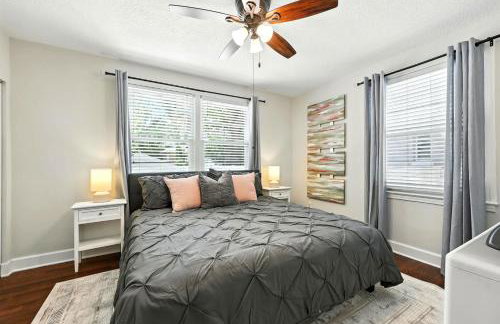 Sleek 2 BR Condo - 2 block from San Marco - Foto 18