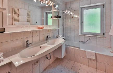 Ferienwohnungen - Alpenhotel Fischer 4 Sterne - Landhaus Inge Adults Only - Foto 6