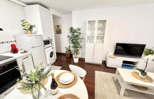 Castro Holidays - Céntrico Piscina Urbanización Garaje Gratis - Foto 15