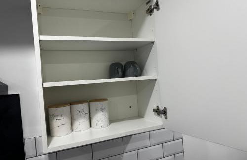 Cozzy Haven two min from Train station - Foto 12