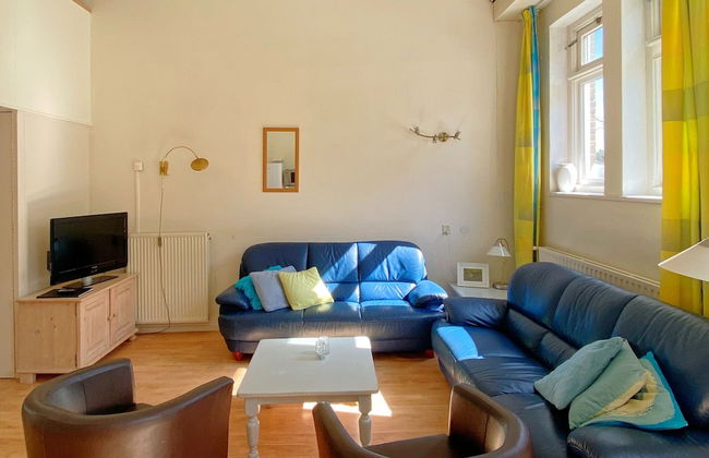 Spacious Coastal Getaway Bergen - Photo 1