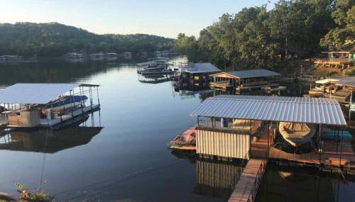 Charming Waterfront Cabin - Sleeps 10 - Photo 2, Other