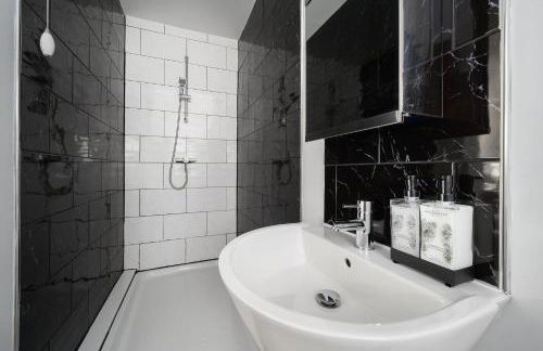 Oxendon Oasis- Luxury Hot Tub Retreat - Foto 7