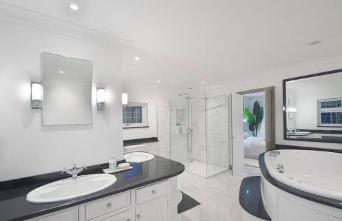 Large Villa Mansion With Pool House & Tennis Court - Foto 34