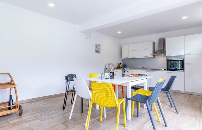 Serene Rural Villa With Pool, Sun Deck, and Children's Play Area - Foto 18