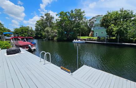 Wet Feet Retreat at Weeki Wachee, The Perfect Riverfront Escape - Foto 15
