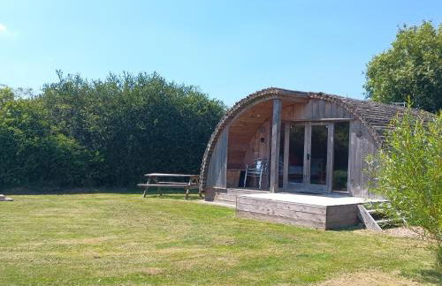 Cosy Cabins at Westfield Farm, Isle of Wight - Photo 9