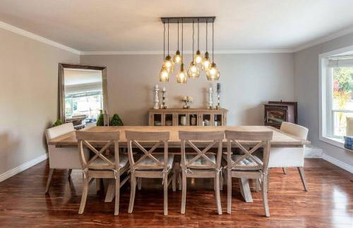 Spacious 5BR San Jose Home w Parking & Backyard - Foto 1