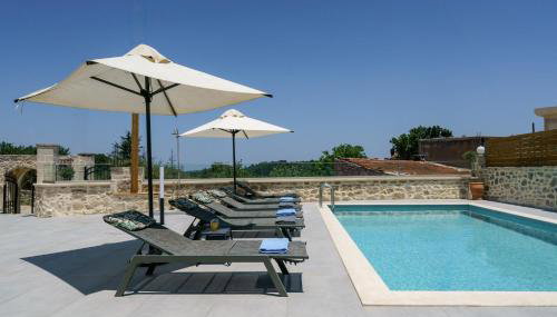 Villa Angelo, Traditional Cretan Stone Villa with Pool & Countryside Views - Foto 3, sunbed