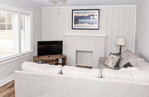 Newly Renovated Salem Road Ranch - Foto 2