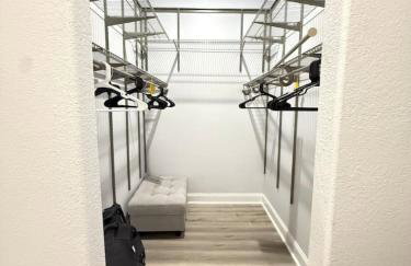 Beach 6BR Pool BBQ 5 Min to Beach Sleep 14 - Foto 30