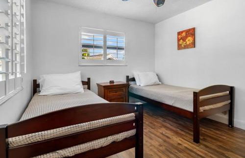 Palm Harbor Waterfront with pool & Game room - Foto 41