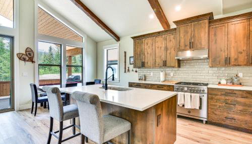 Government Camp Vacation Rental with Private Hot Tub - Foto 2