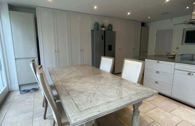 Secluded & Serene 3BD Family Home - Wandsworth! - Foto 23