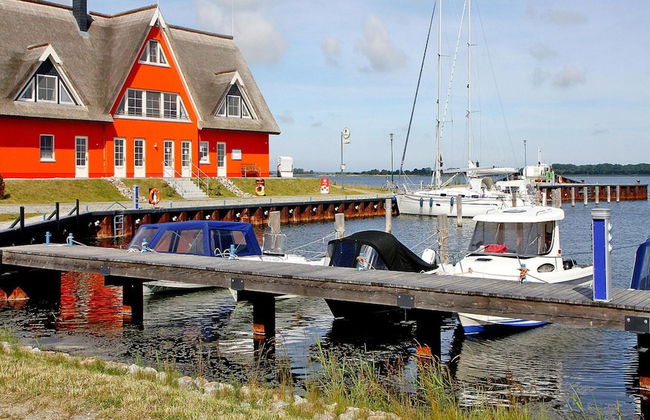 Holiday Home Lotsenhaus am Breetzer Bodden - Photo 14