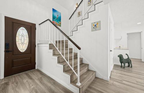 Newly Remodel Luxury Home with Hotel-Like Amenity - Foto 24