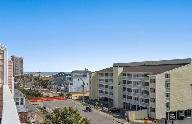 Luxurious Home with Theatre Room - Foto 20