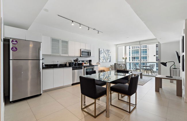 Dharma Home Suites Miami at Monte Carlo - Foto 26