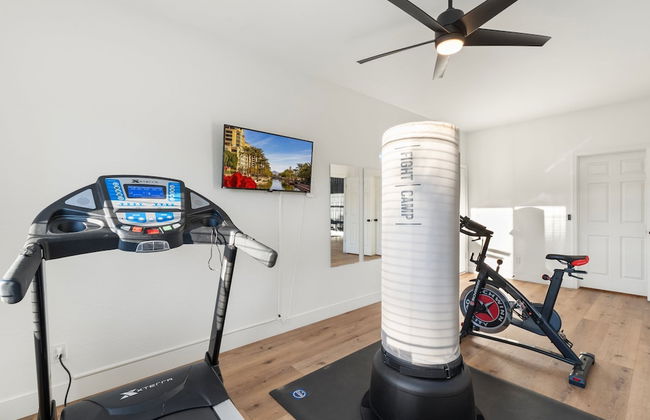 The Cardinal Walk to Stadium Pool Spa Sportcourt - Foto 27