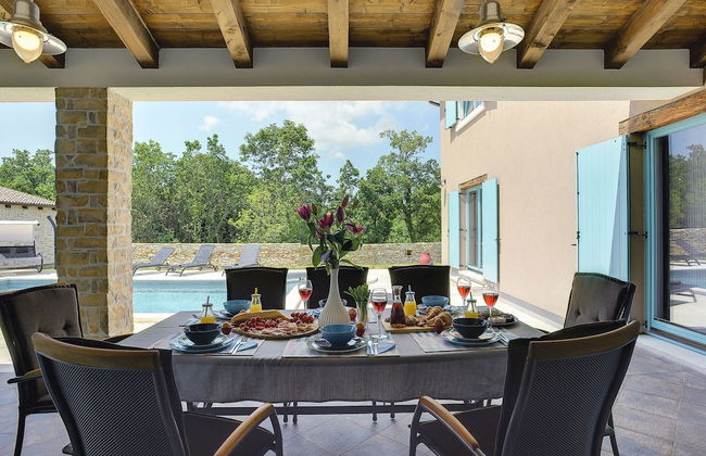 Lovely Holiday Home With Private Pool - Foto 29