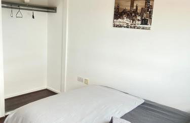 Comfortable 2-Bedroom Flat close Etihad and Coop Live - Photo 5