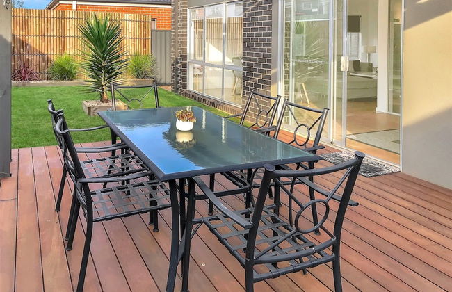 Sleek Stylish Modern Close to Airport - Foto 20