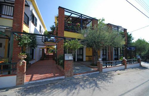 Elia Apartments - Photo 28