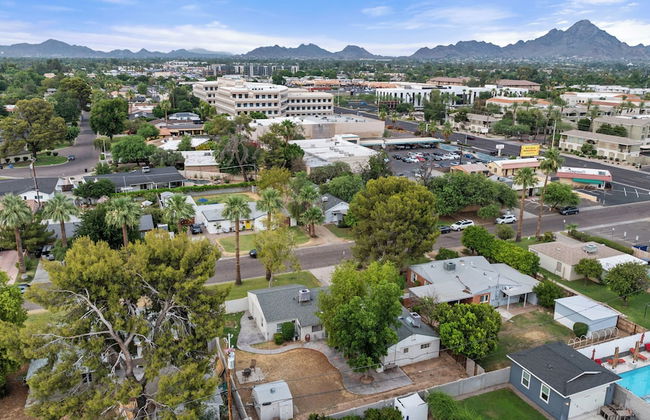 Sunlit Palm Cottage in Uptown Phoenix - Foto 17