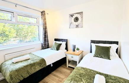 3 BEDROOM, FREE PARKING, WiFi, COSY, 5-BED HOUSE WITH GARDEN - Foto 11