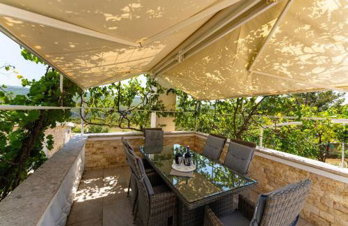 MY DALMATIA - Villa Sucic with private pool and mountain view - Foto 26