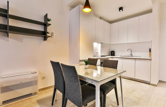 ROYAL GARDENS Apartments - Photo 75