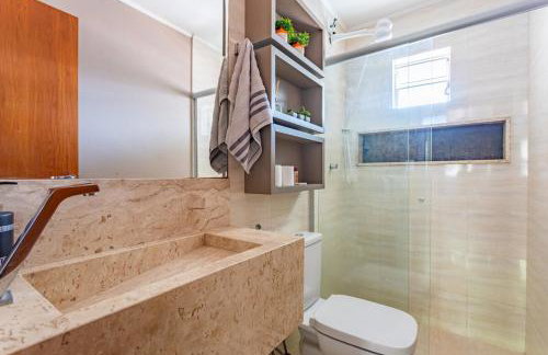 Apto com Ar e varanda a 5 min do aeroporto - Foto 21