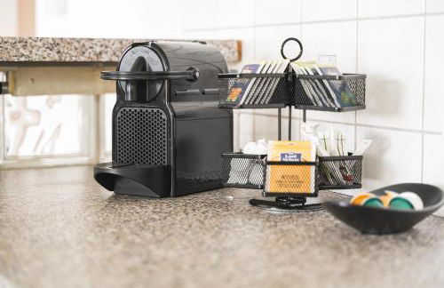 Sunshine - 4 Personen Airport Messe mit TG-Garage - Foto 25