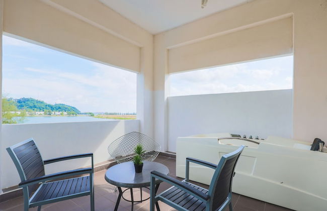 AnyLodge Waterfront Marina Island Pangkor - Foto 36