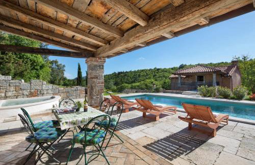 Villa Malini with Pool, Sauna and Fenced Garden - Foto 12