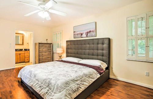 Riviera Beach Vacation Home with Pool Walk to Beach - Foto 16