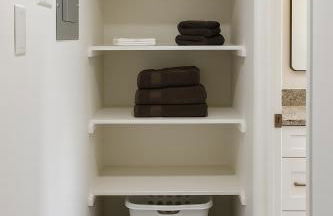 Modern Downtown 1BR Stay in Downtown Royal Oak - Foto 20