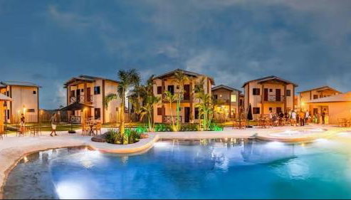 Sunshine Chalet - Luxury Stay in Santo Amaro - Pools, BBQ & AC - Foto 2