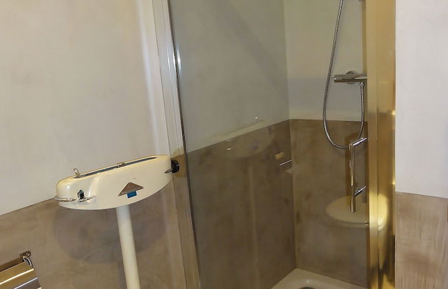 Train Flat - Photo 28