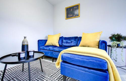 Modern 2 Bed in High Wycombe by ARP Homes, Ideal for Families or Business, Free Parking - Foto 50