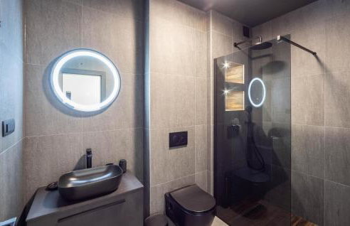 Awesome Home In Jarebinjak - Photo 28