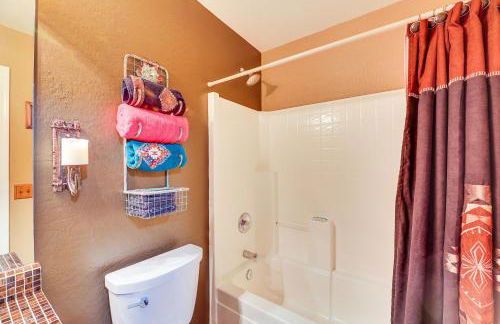 Walk to Golf Course Queen Creek Oasis with Fire Pit - Foto 17