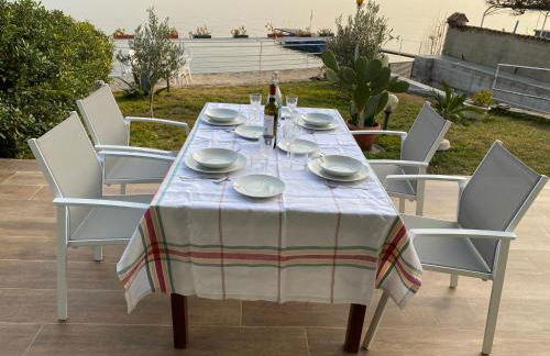 Villa Anastasye Your Lakefront Vacation Rental - Foto 13