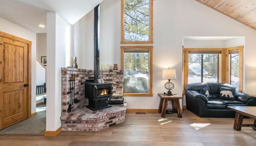 Kokanee at Tahoe Donner - Charming 3 BR - Pool Table - Fireplace - Amenity Access! - Foto 2