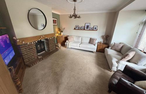 Fairfield Large 4 Bed Log Fire - Photo 23