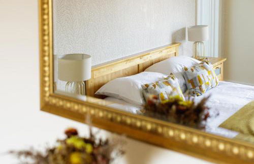 High View, Southwold High Street (2 bed, 2 bath, allocated parking, balcony) - Foto 6