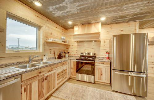 New-Build, Mtn-View White Sulphur Springs Home! - Foto 12