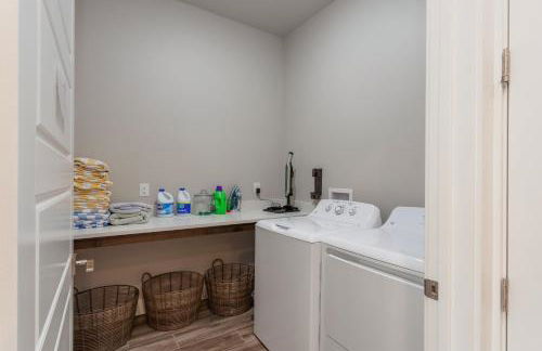 Ocotillo Springs 3 Beautiful 3 Bedroom Home - Photo 32